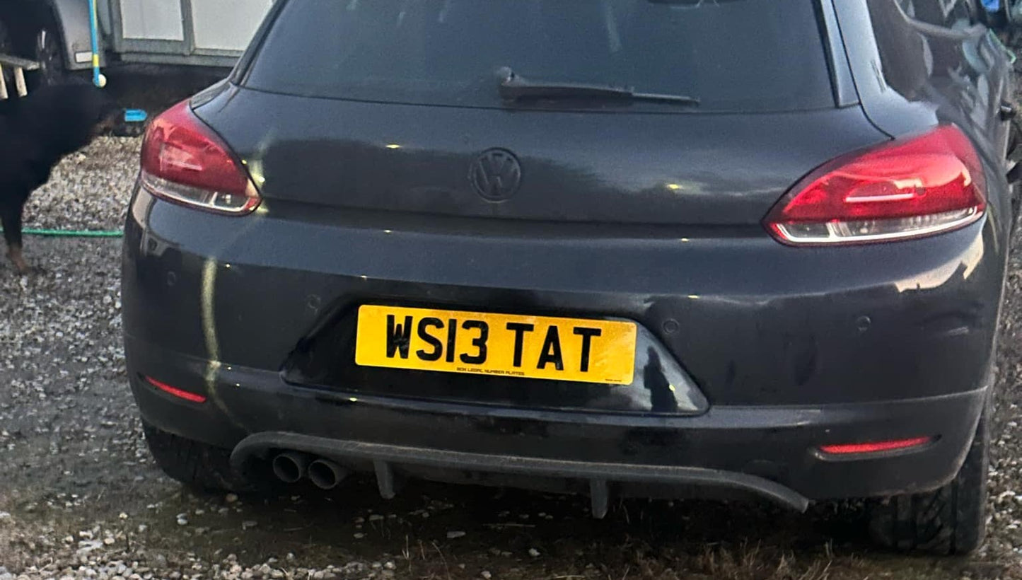 4d 5mm demo number plate on a vw